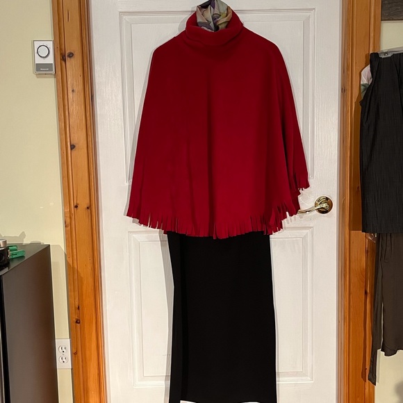 Maxi skirt in black.Polyester.Easy care. - Picture 1 of 6